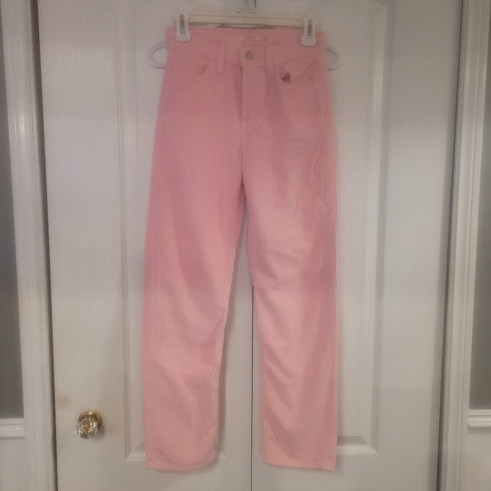 🌸 Levi’s Wedgie Straight Pink Corduroy Jeans Size 24 🌸